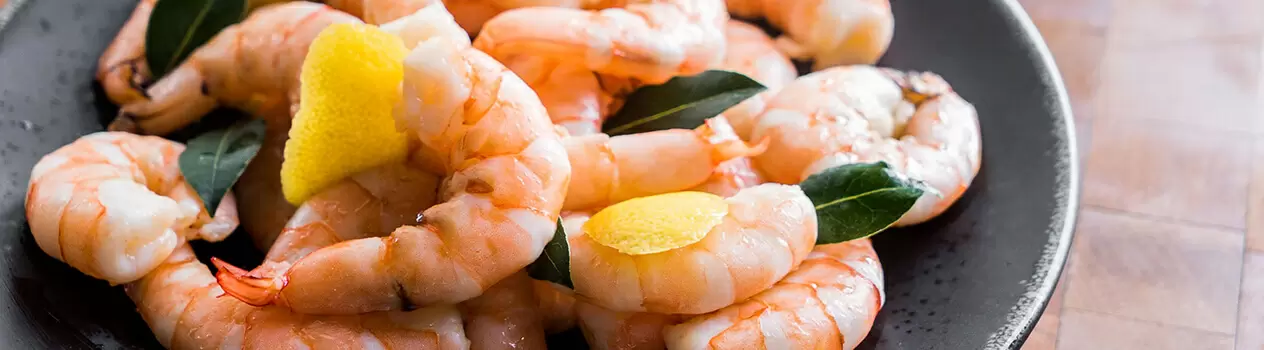 Как вкусно приготовить замороженные неочищенные креветки: секреты приготовления