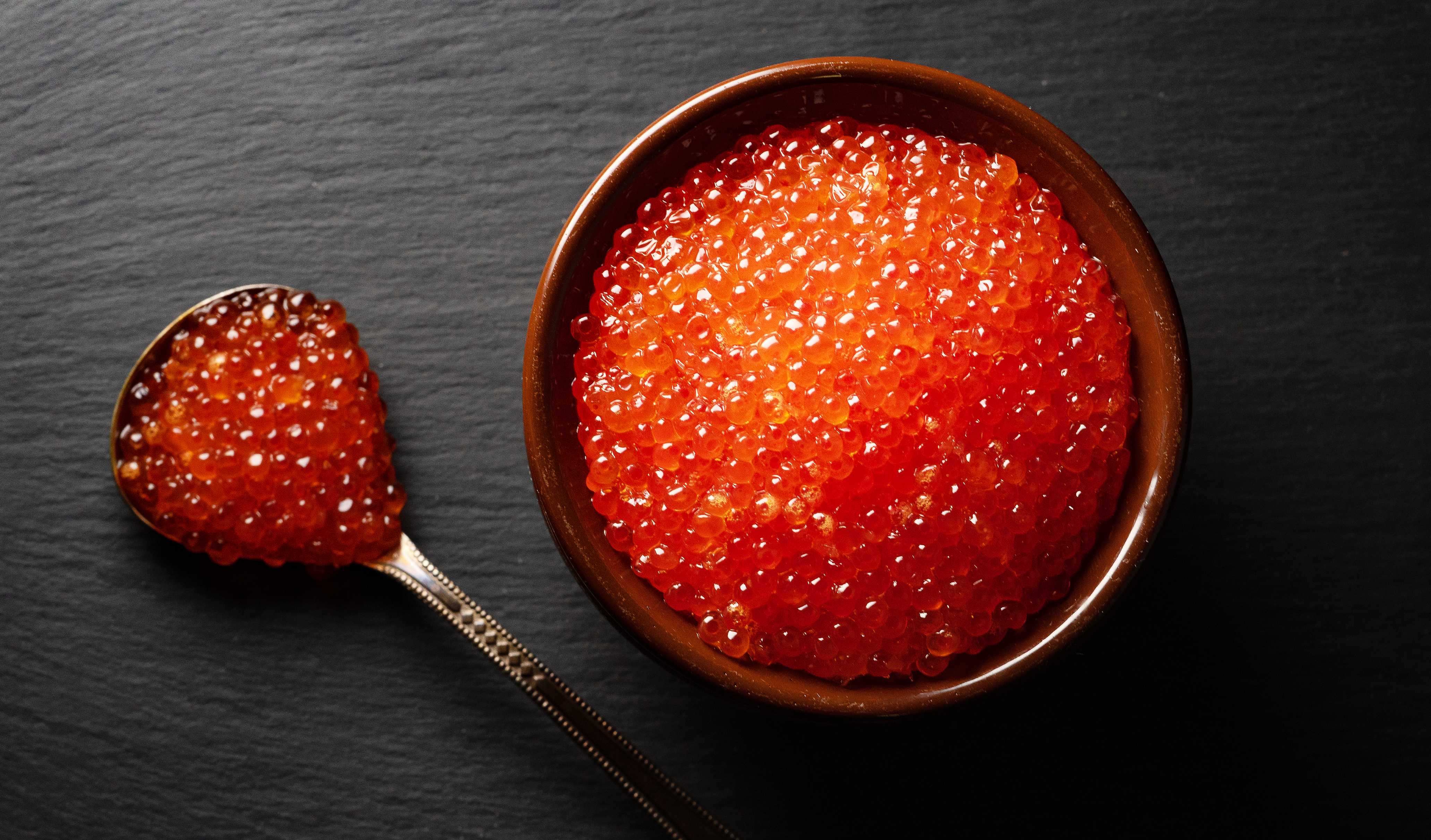 Как выбрать красную икру? Виды и особенности деликатеса