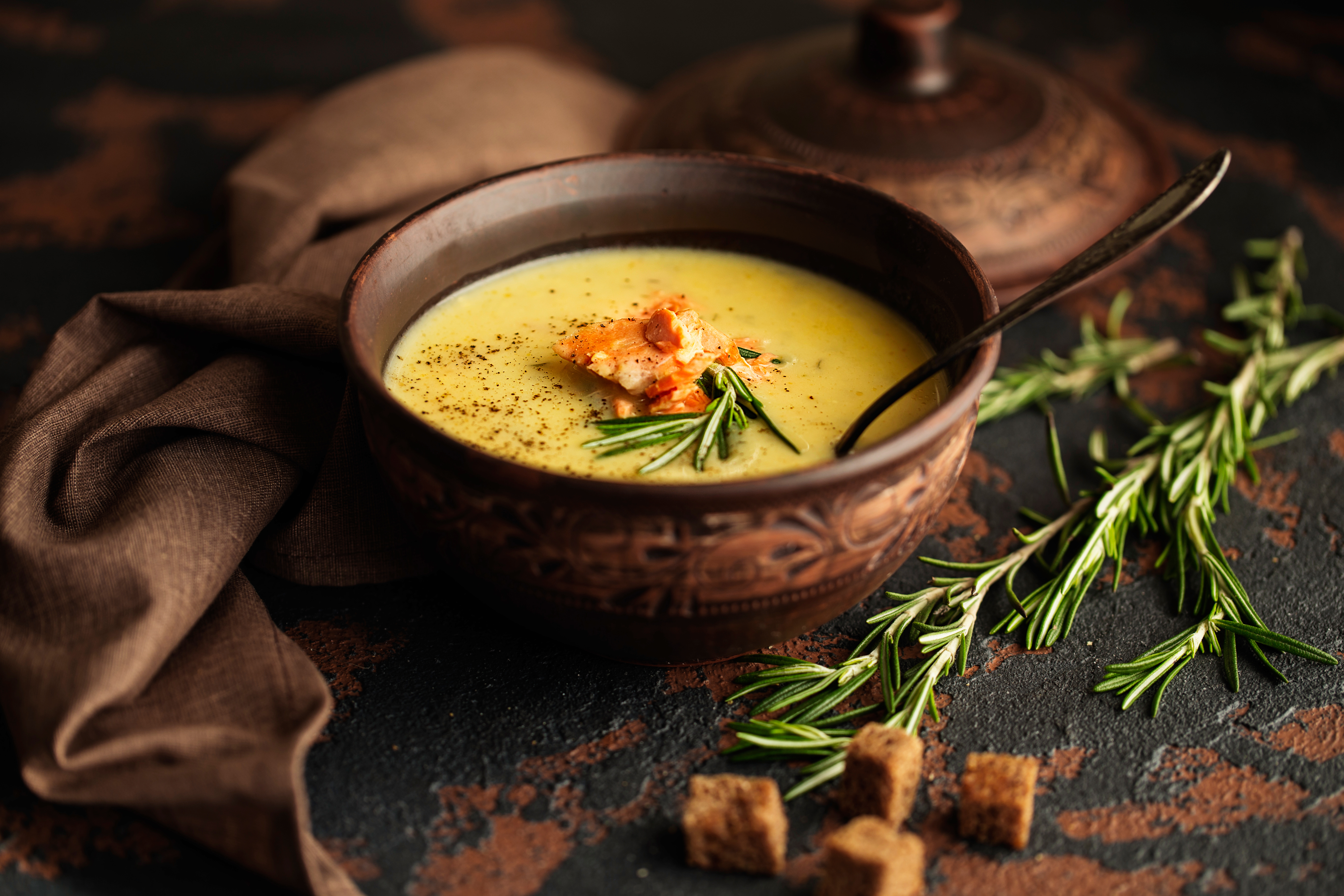 Сырный суп с форелью и грибами: пошаговый рецепт