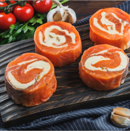 Рулеты из семги с сыром и манго ~400гр., 1000 г