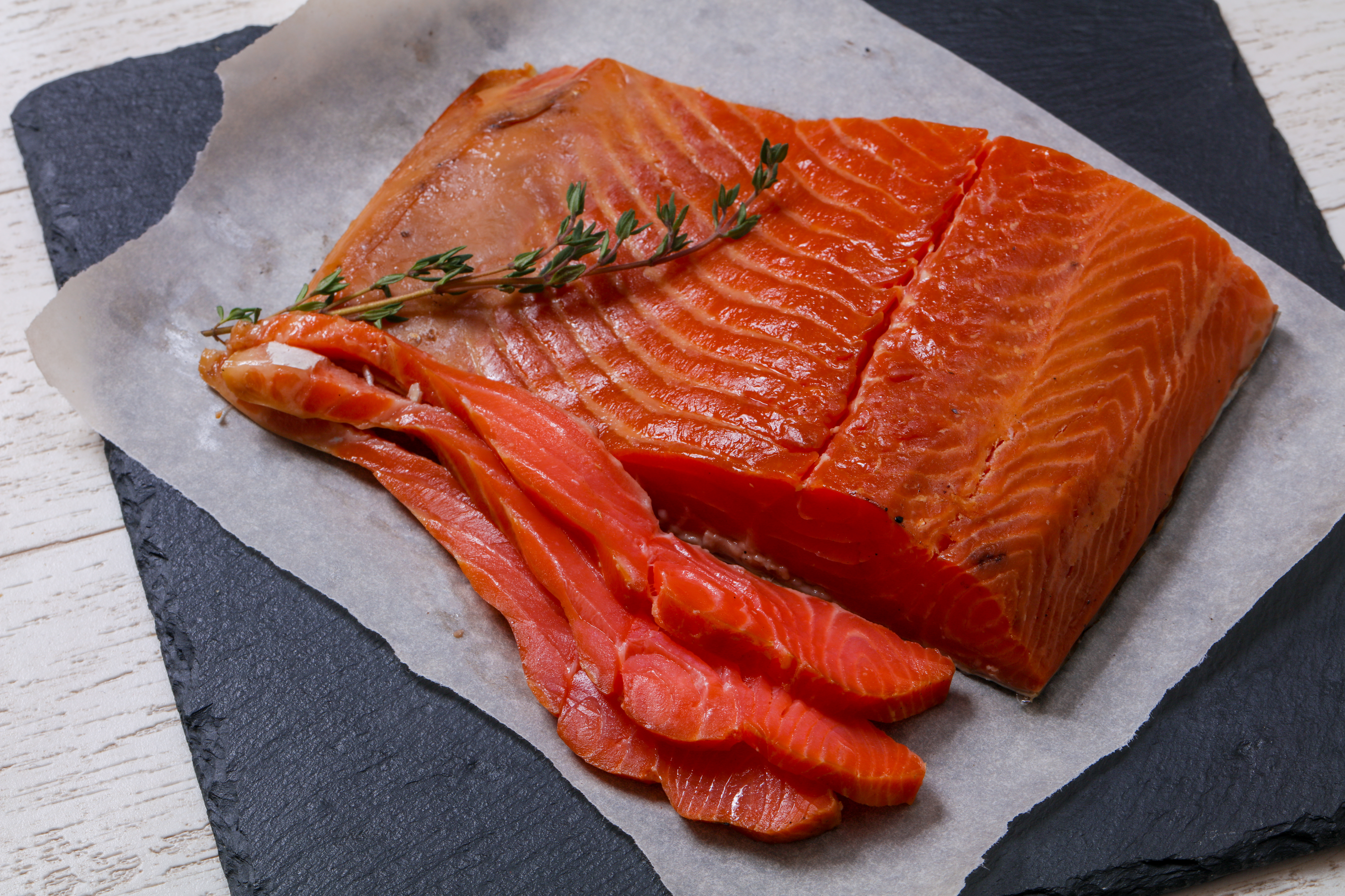 Все о нерке: виды, свойства икры, польза для организма