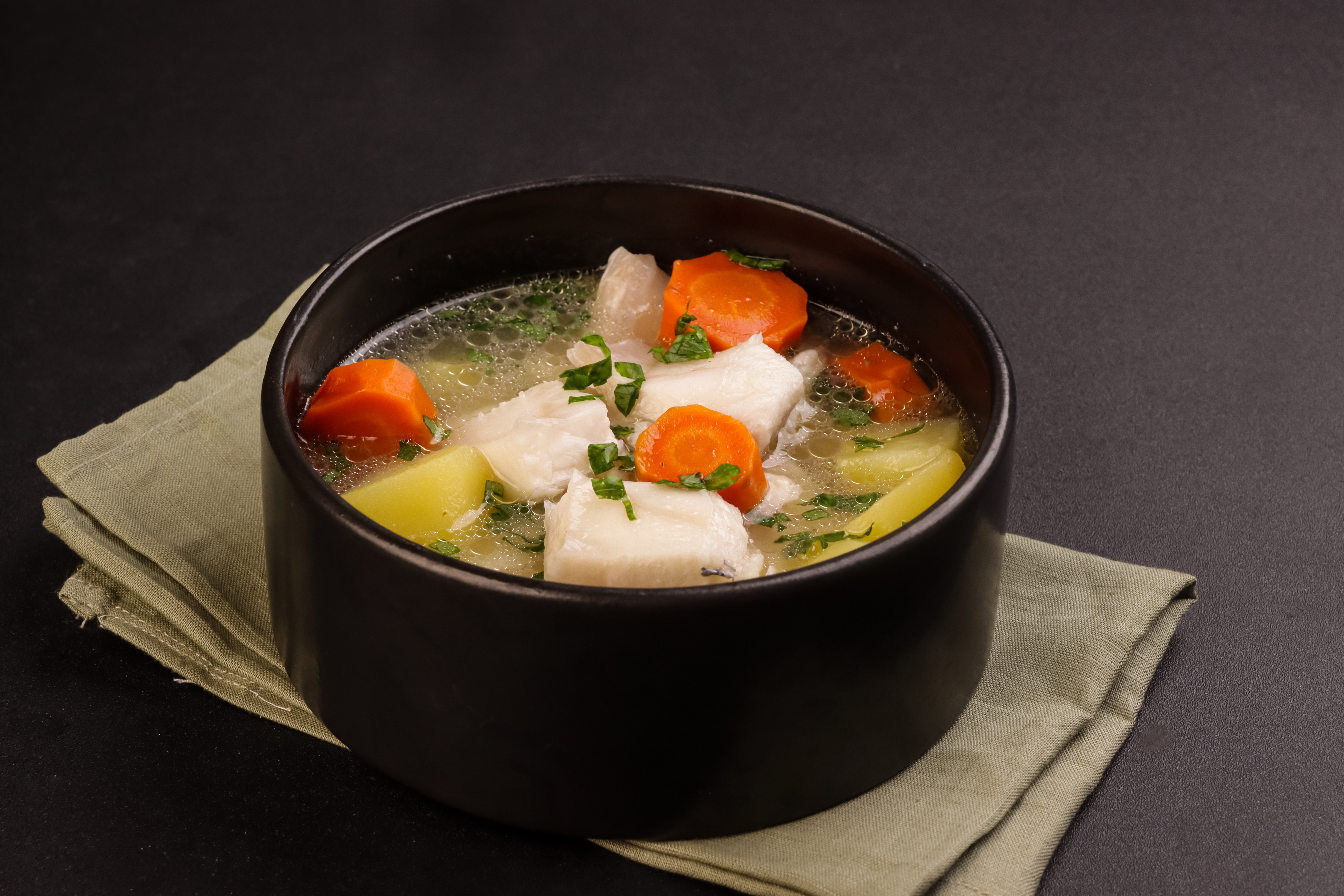 Уха с семгой: рецепт сибирского блюда